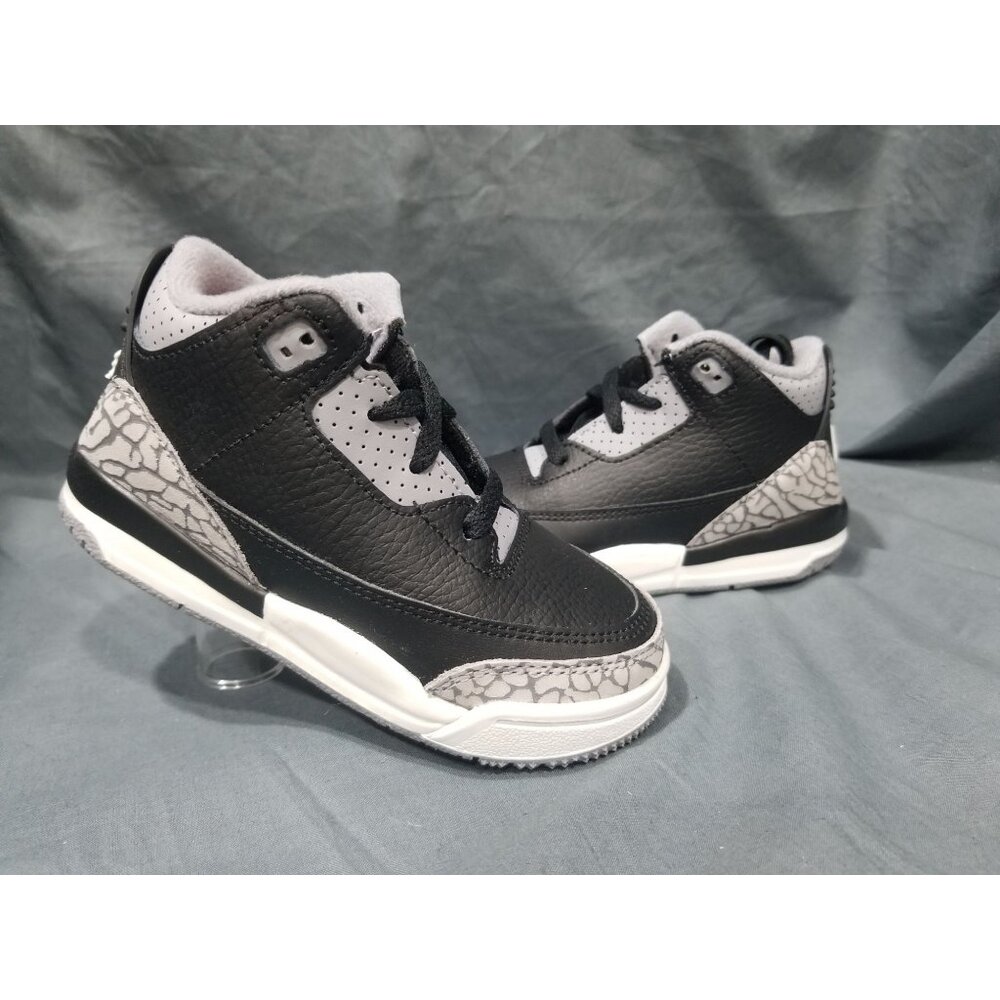 Jordan 3 Retro  Toddler Sneakers Black/White/Gray Size 5C  NEW NO BOX!!